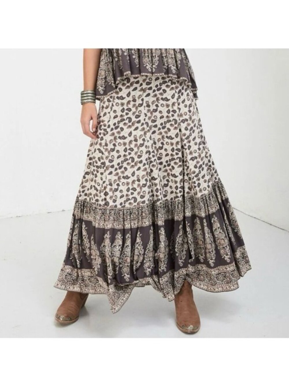 Spell NWT Delirium Maxi Skirt in Cream XS